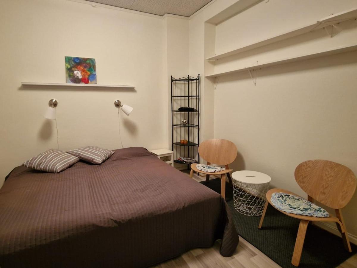 Brukshotellet Oeland - Vandrarhem Degerhamn Bagian luar foto
