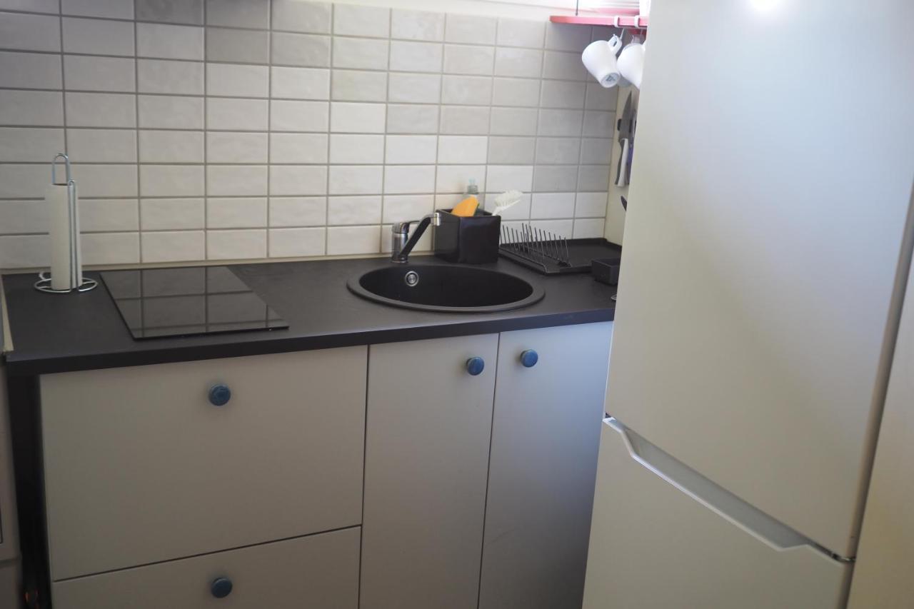 Brukshotellet Oeland - Vandrarhem Degerhamn Bagian luar foto
