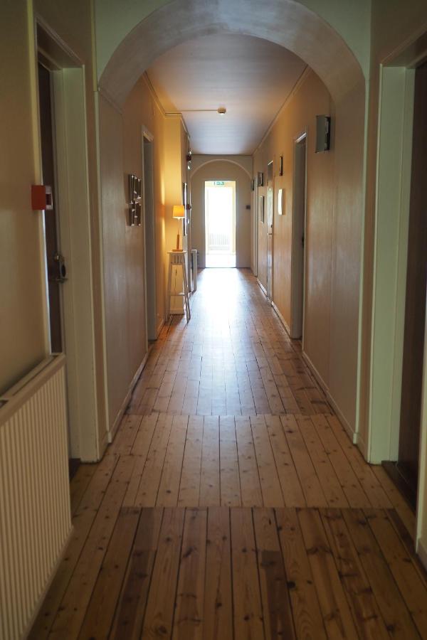 Brukshotellet Oeland - Vandrarhem Degerhamn Bagian luar foto
