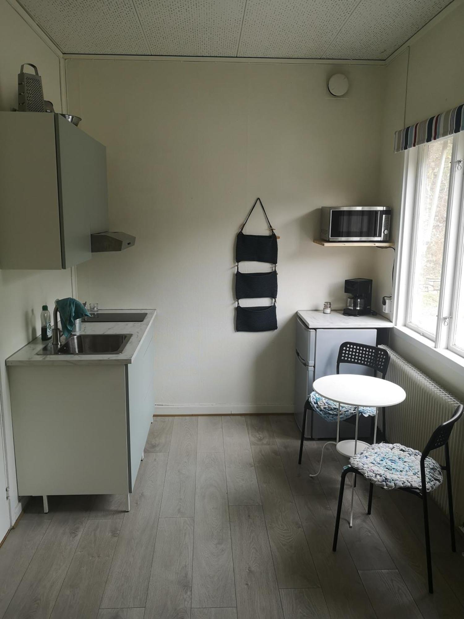 Brukshotellet Oeland - Vandrarhem Degerhamn Bagian luar foto