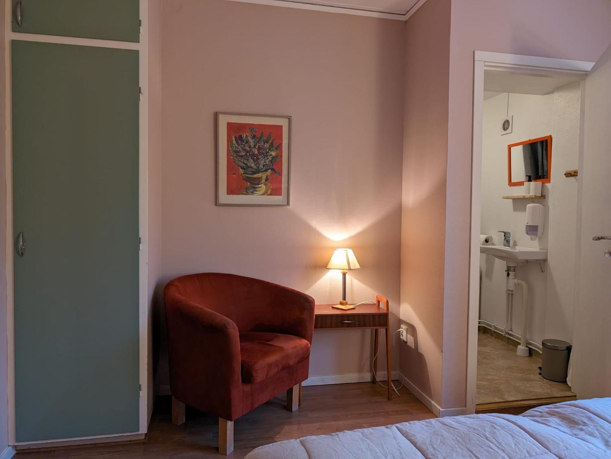 Brukshotellet Oeland - Vandrarhem Degerhamn Bagian luar foto
